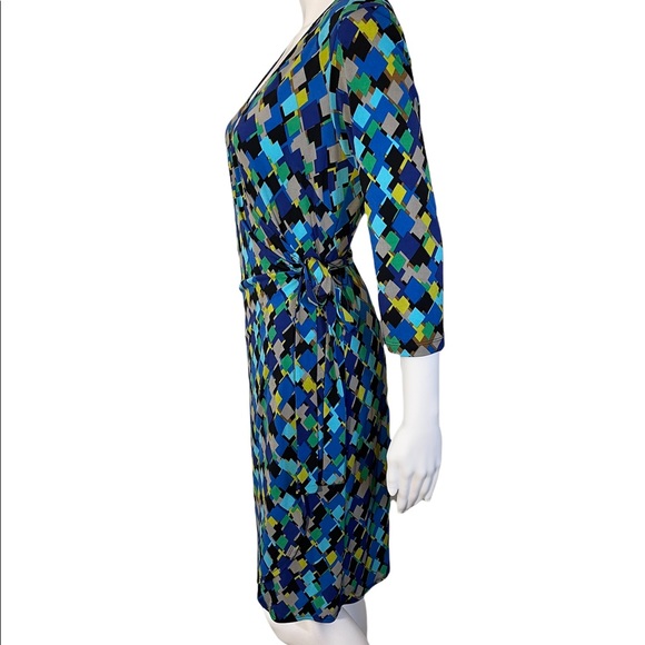 Abstract Wrap Dress - Picture 2 of 5